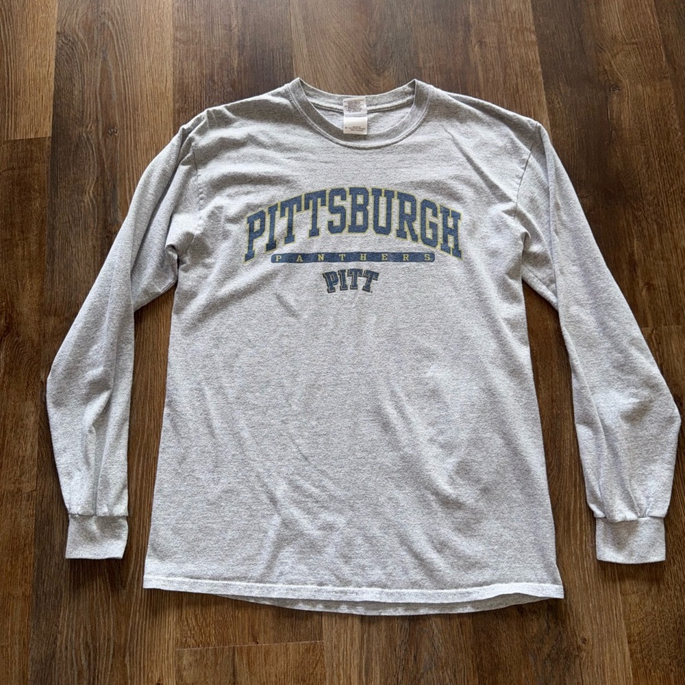 Gildan Gray Long Sleeve University of Pittsburgh Tee